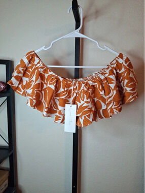 Lush rust-orange white abstract floral print off-the-shoulder crop top size S